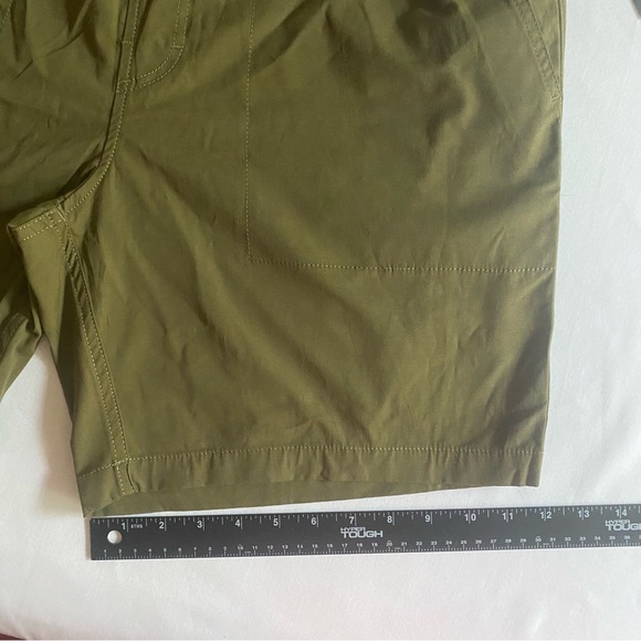 RVCA Civic 2 Hybrid Shorts Mens XL Green Belted Zip Pocket Athletic Hiking NEW - Picture 14 of 15